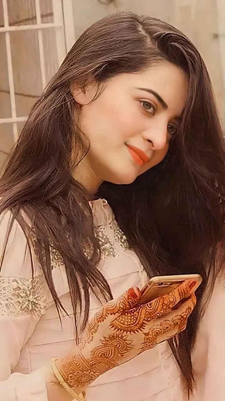 myfvtactressaimankhan_237d8bca_1637067421170_sc_cmprsd_40